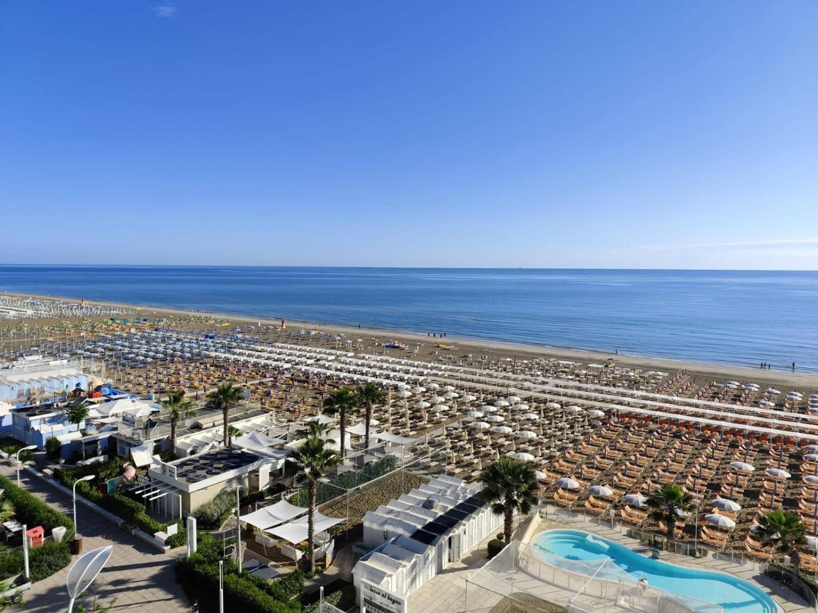 Hotel Sporting Riccione Exterior photo